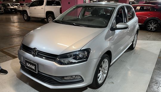 Volkswagen • Polo