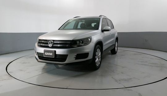 Volkswagen • Tiguan