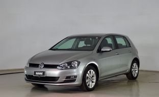 Volkswagen • Golf