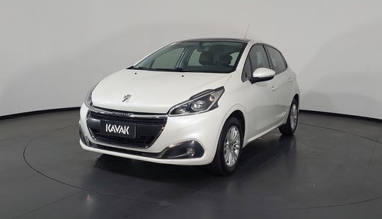 Peugeot • 208