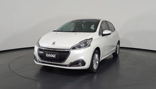 Peugeot • 208