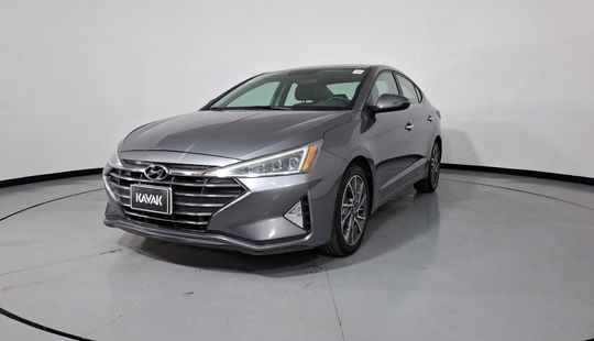 Hyundai • Elantra