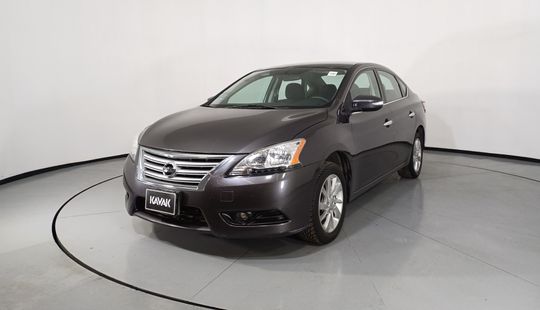 Nissan • Sentra