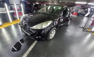 Peugeot • 207