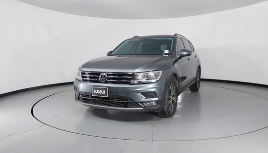 Volkswagen • Tiguan