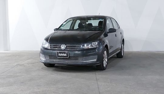 Volkswagen • Vento