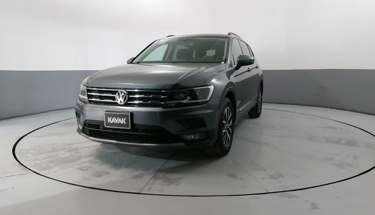 Volkswagen • Tiguan