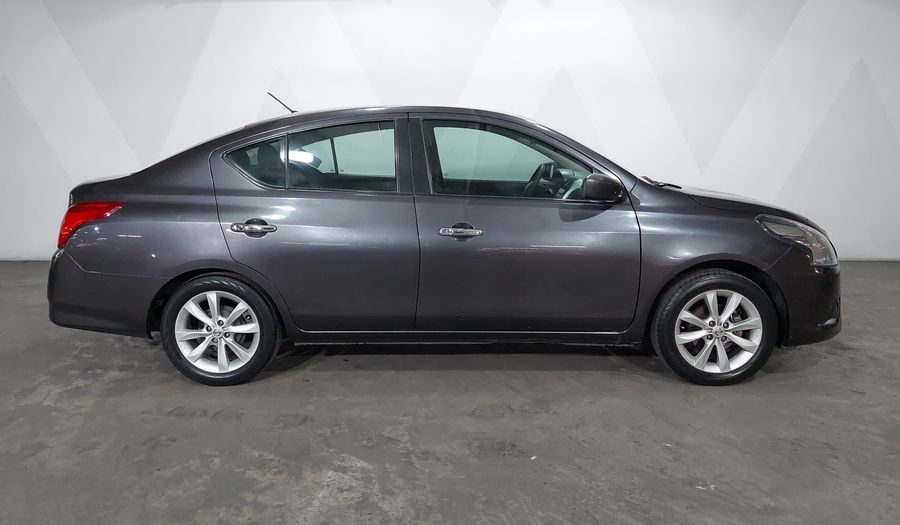 Nissan Versa 1.6 ADVANCE TM AC Sedan 2016