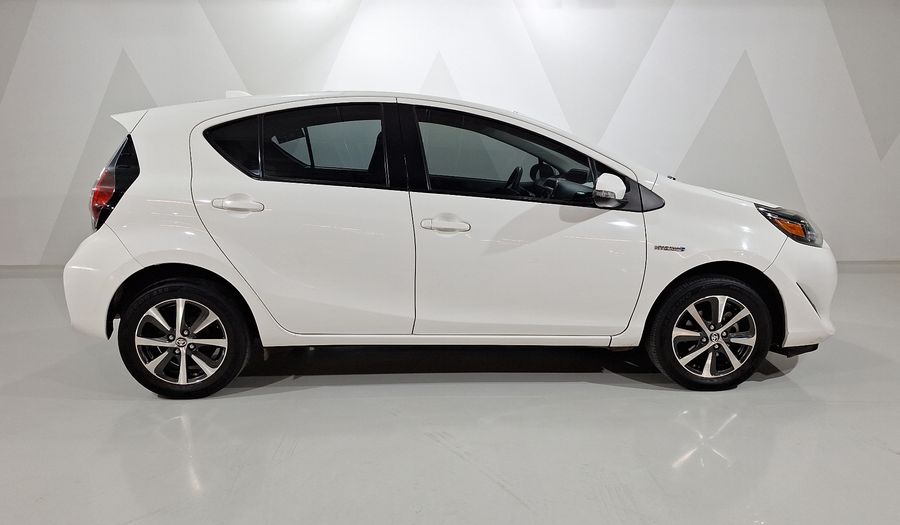 Toyota Prius C 1.5 HYBRID AUTO Hatchback 2018