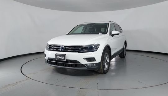 Volkswagen • Tiguan