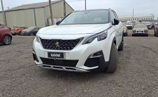 Peugeot • 3008