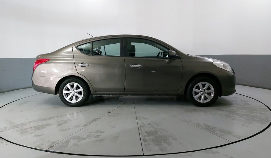 Nissan Versa 1.6 ADVANCE TM AC Sedan 2012