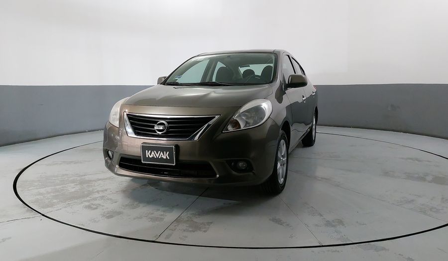 Nissan Versa 1.6 ADVANCE TM AC Sedan 2012