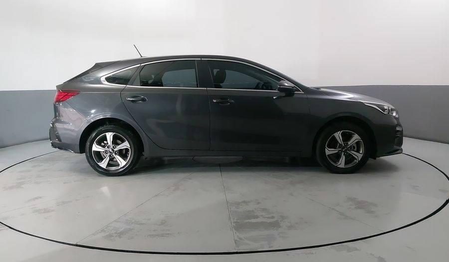 Kia Forte 2.0 EX IVT Hatchback 2020