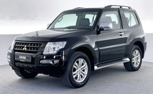 Mitsubishi • Pajero