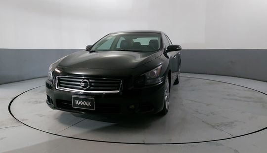 Nissan • Maxima