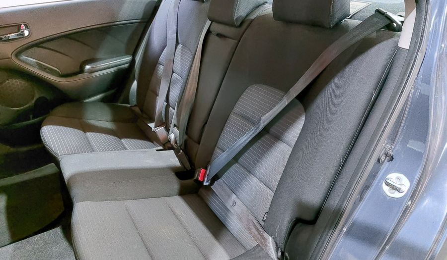 Kia Forte 2.0 LX MT Sedan 2016