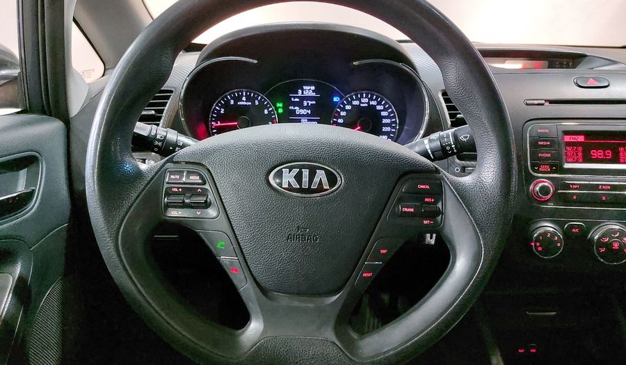 Kia Forte 2.0 LX MT Sedan 2016