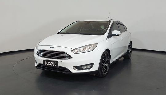 Ford Focus TITANIUM-2016