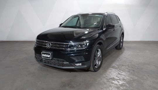 Volkswagen • Tiguan
