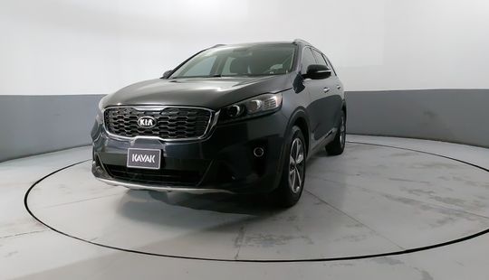 Kia • Sorento