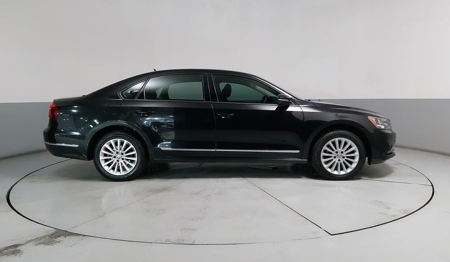 Volkswagen Passat 2.5 COMFORTLINE Sedan 2017