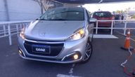 Peugeot 208 1.6 FELINE Hatchback 2017