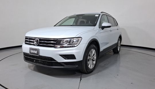 Volkswagen • Tiguan