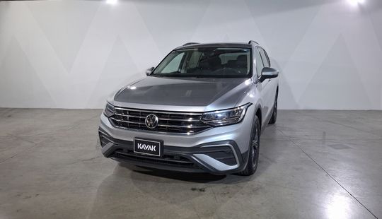 Volkswagen • Tiguan