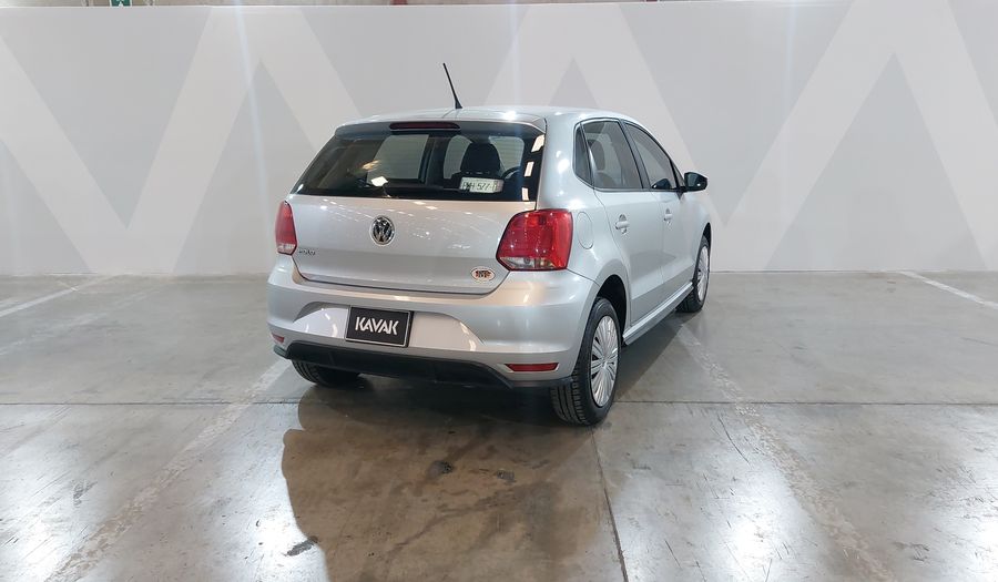 Volkswagen Polo 1.6 STARTLINE AUTO Hatchback 2021