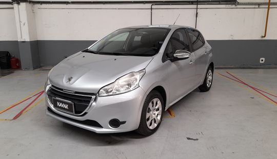 Peugeot • 208