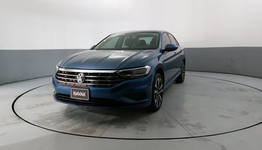 Volkswagen • Jetta