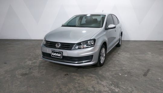 Volkswagen • Vento