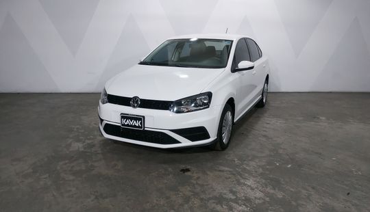 Volkswagen • Vento