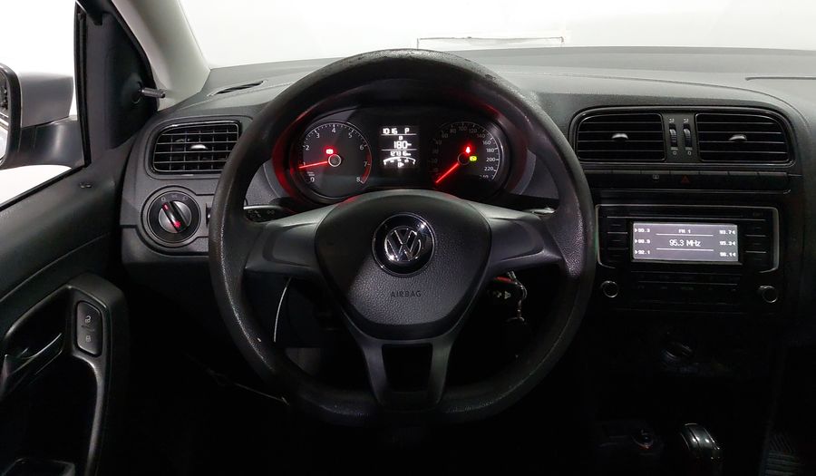 Volkswagen Vento 1.6 ACTIVE TIPTRONIC Sedan 2015