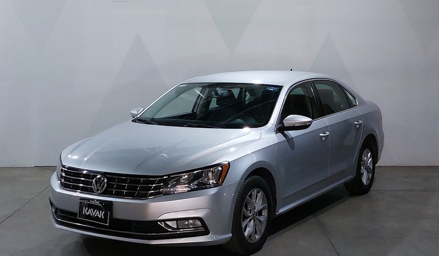 Volkswagen Passat 2.5 COMFORTLINE Sedan 2016