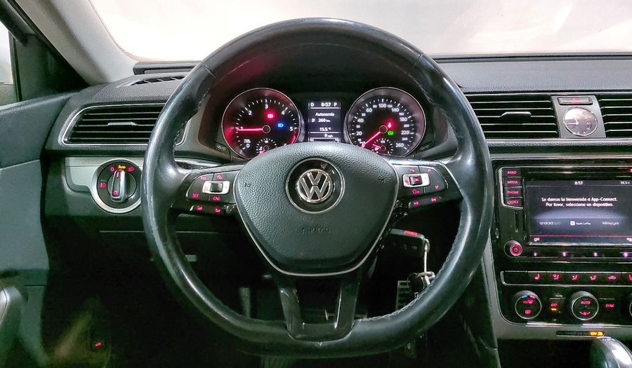 Volkswagen Passat 2.5 COMFORTLINE Sedan 2016