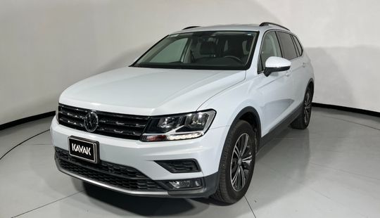 Volkswagen • Tiguan