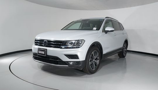 Volkswagen • Tiguan