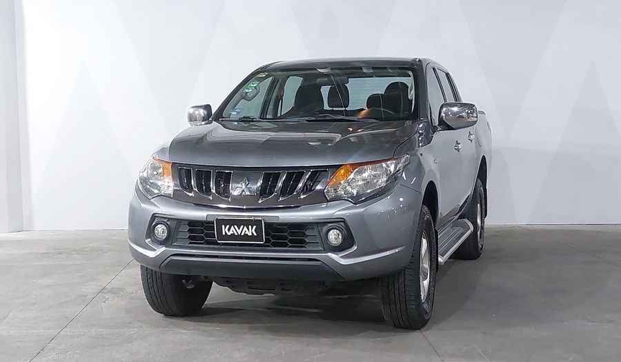 Mitsubishi L200 2.5 GLS DIESEL 4WD Pickup 2019