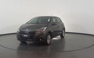 Peugeot • 208