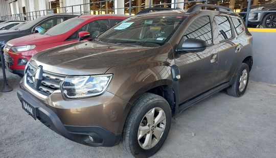 Renault • Duster