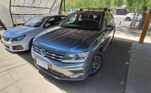 Volkswagen • Tiguan