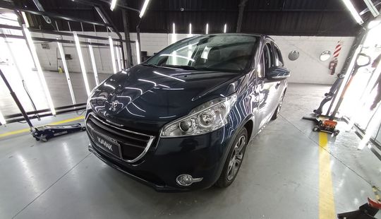 Peugeot • 208