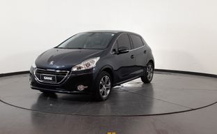 Peugeot • 208