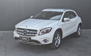 Mercedes Benz • Clase GLA