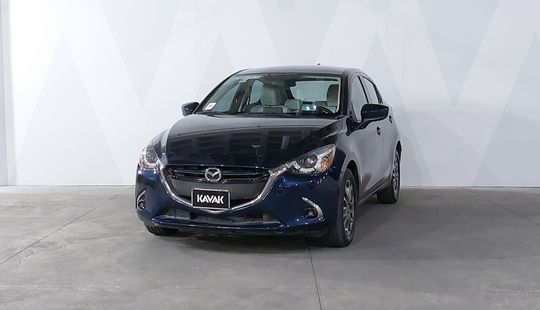 Mazda • Mazda 2