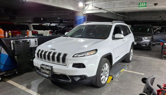 Jeep • Cherokee