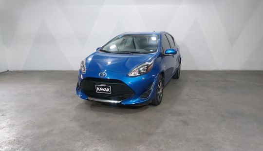 Toyota • Prius C