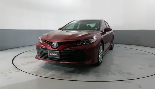 Toyota • Camry